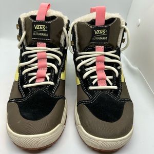 Vans Ultrarange Exo Hi. Canteen/marshmallow. NWOT